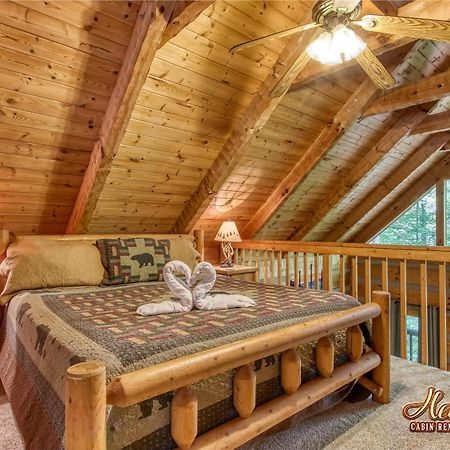 Cozy Mountain Hideaway Vila Gatlinburg Quarto foto