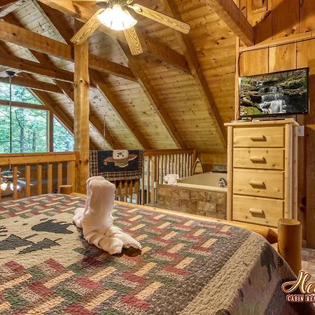 Cozy Mountain Hideaway Vila Gatlinburg Quarto foto
